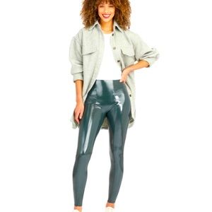 Spanx faux leather patent emerald green leggings in Small (P).